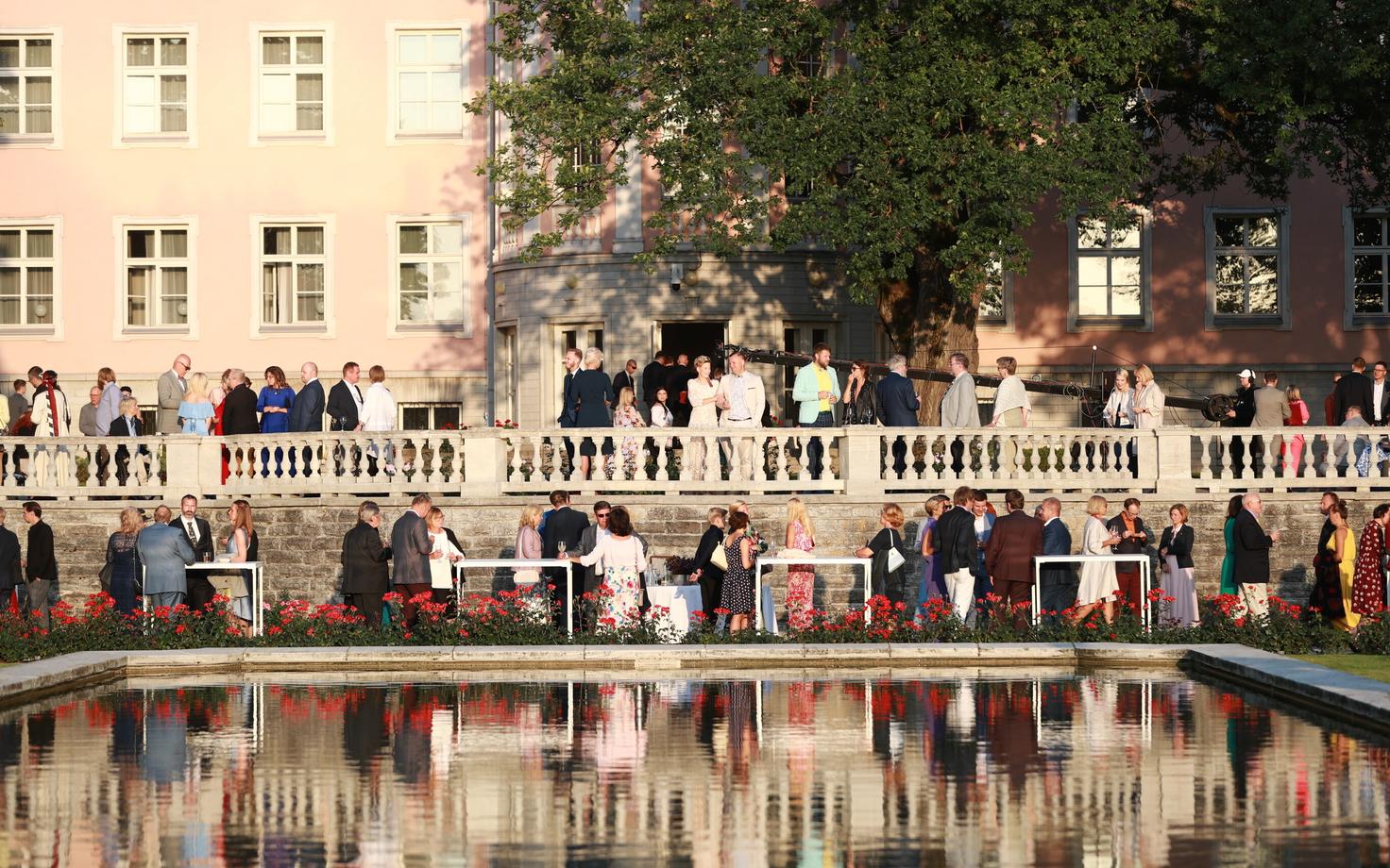 Presidendi vastuvõtt Kadrioru roosiaias