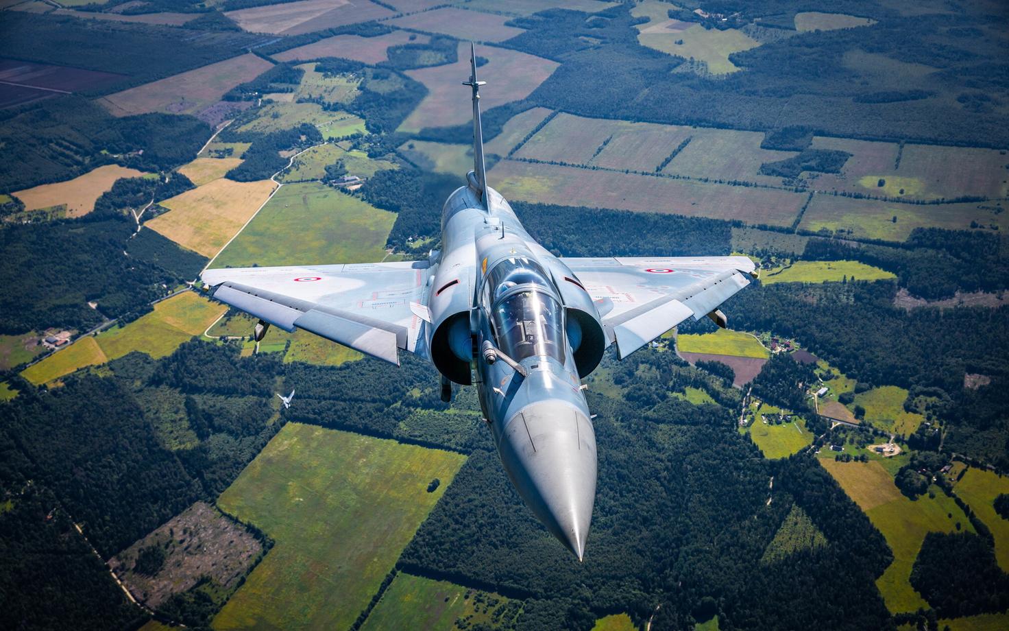 Hävitaja Mirage 2000-5.