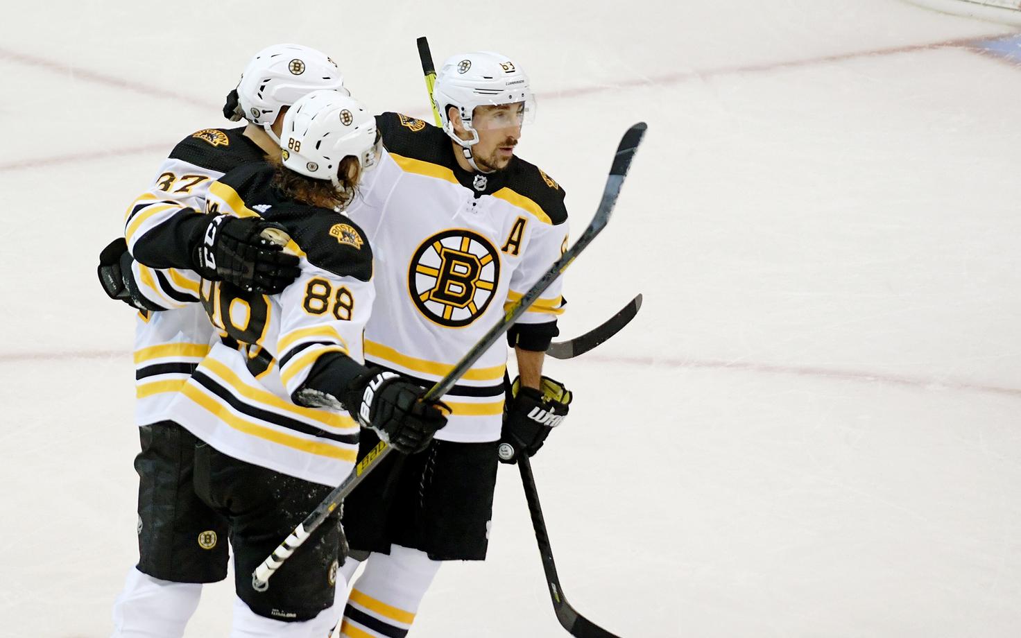 Boston Bruinsi meeskond langes Stanley karikal konkurentsist
