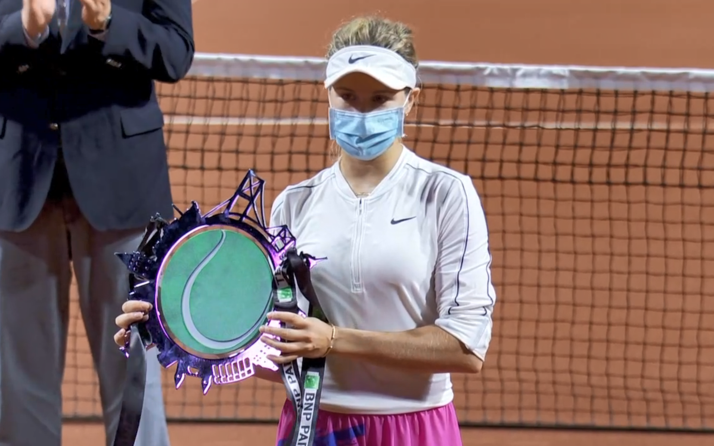 Eugenie Bouchard teise koha karikaga.