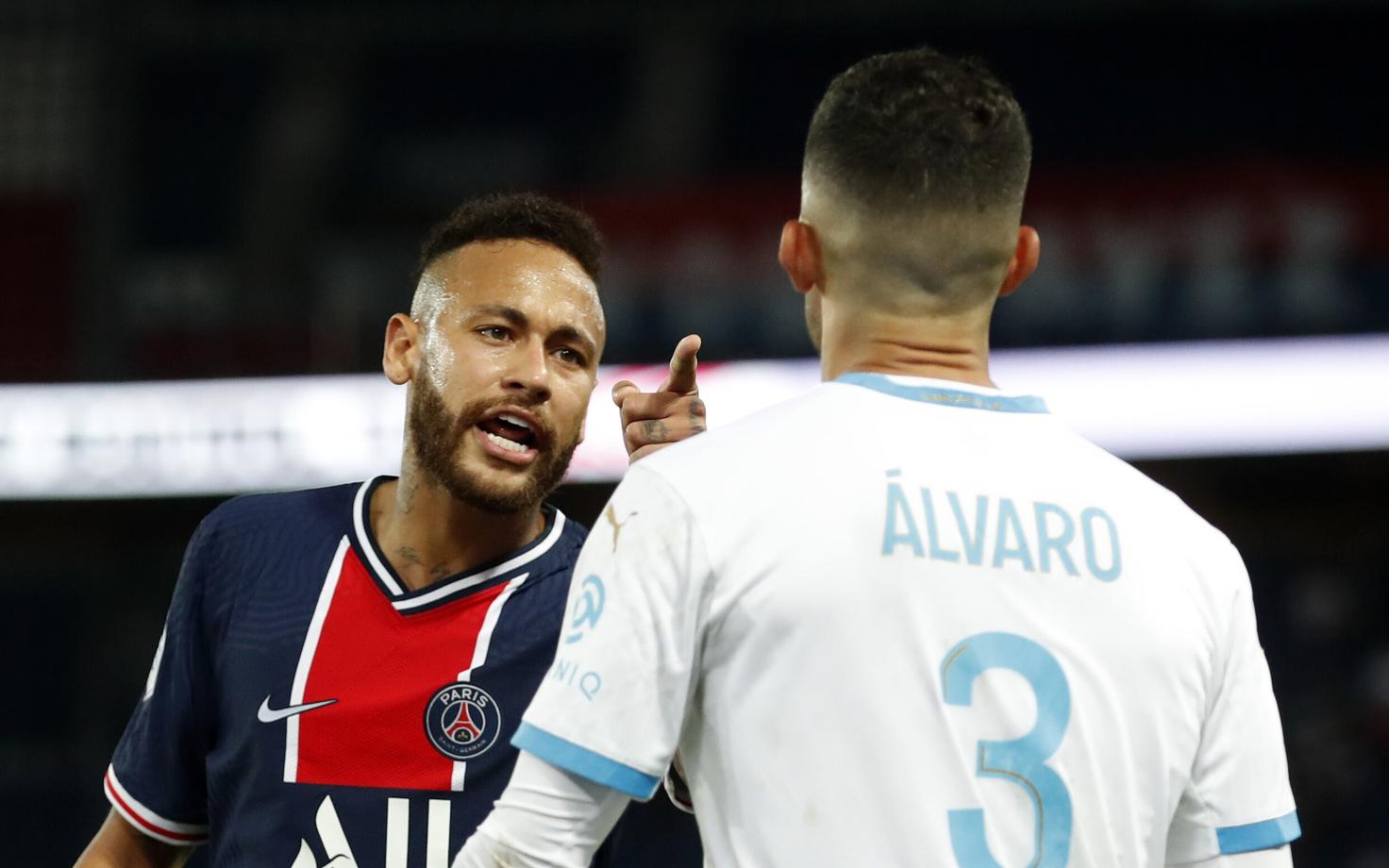 Neymar ja Alvaro Gonzalez
