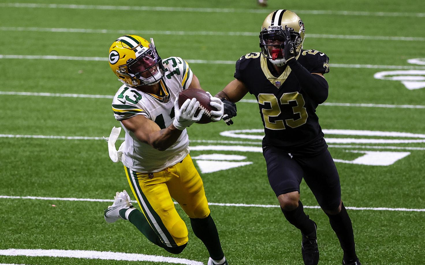 Green Bay püüdja Allen Lazard püüdmas üht oma kahest pikast söödust New Orleansi vastu.