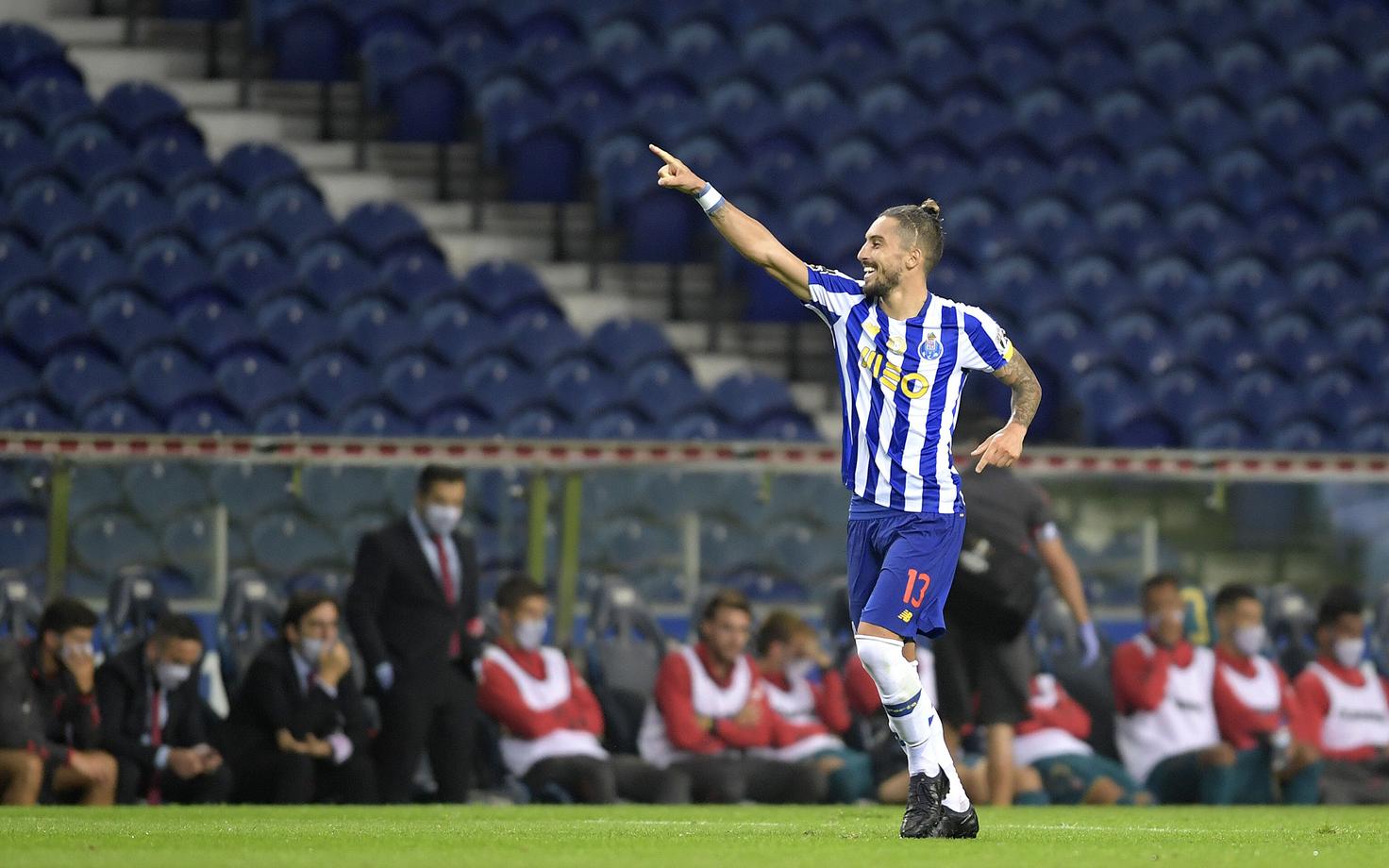 Alex Telles