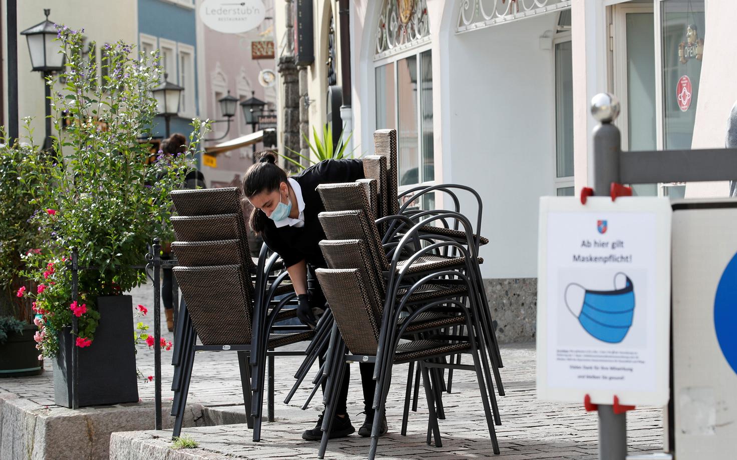 Saksamaa sulgeb kuuks ajaks muu hulgas restoranid.