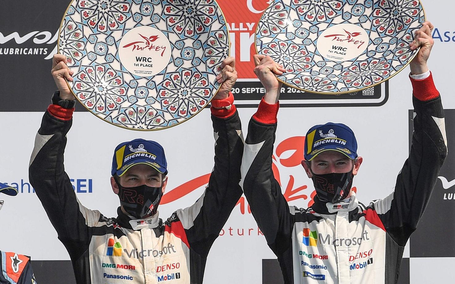 Scott Martin (vasakul) ja Elfyn Evans