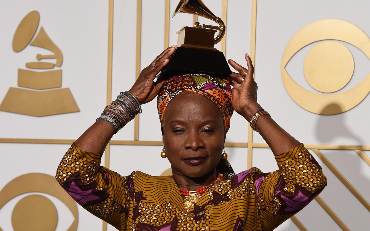 Tänavu pälvis auhinna endise nimega parima maailmamuusika albumi kategoorias Angélique Kidjo.