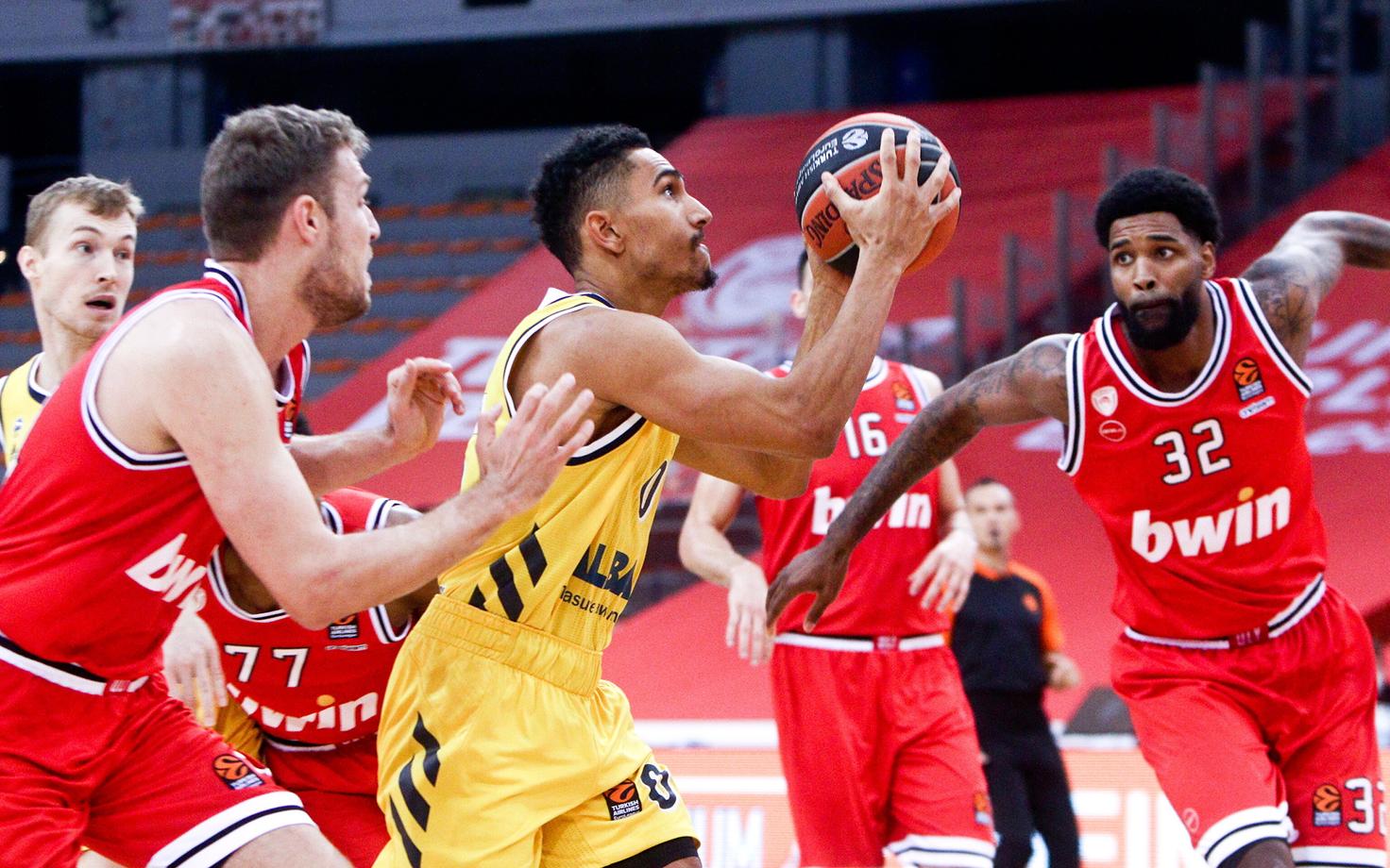 Korvpalli Euroliiga kohtumine Pireuse Olympiakos - Berliini Alba