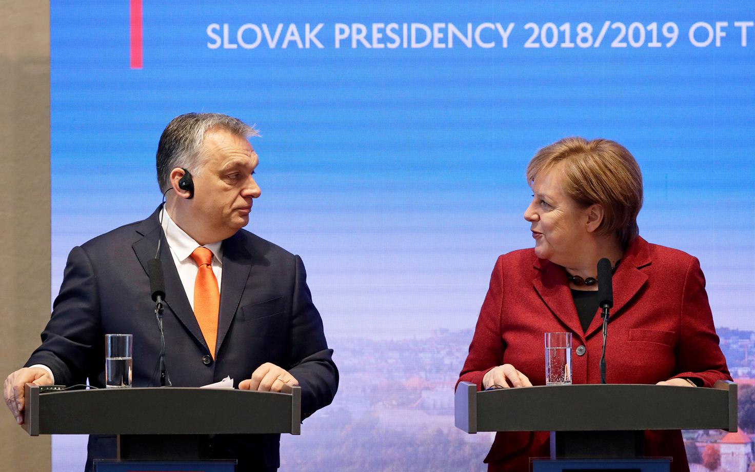 Euroopa Liidu praeguse vastasseisu kesksed tegelased on eesistujariigi Saksamaa kantsler Angela Merkel ning eelarvet blokeeriva Ungari peaminister Viktor Orban.