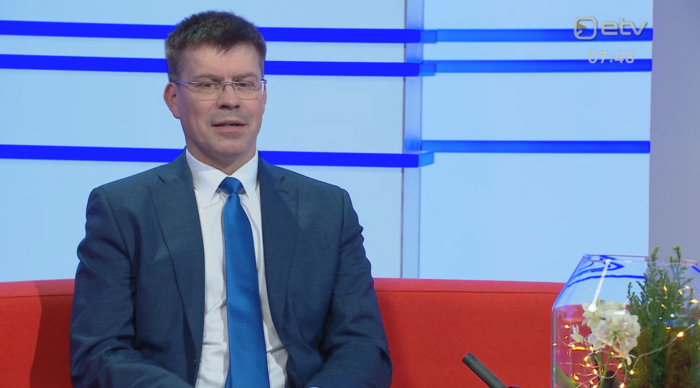 Юллар Ланно настоятельно рекомендует приостановить кружковую деятельность.