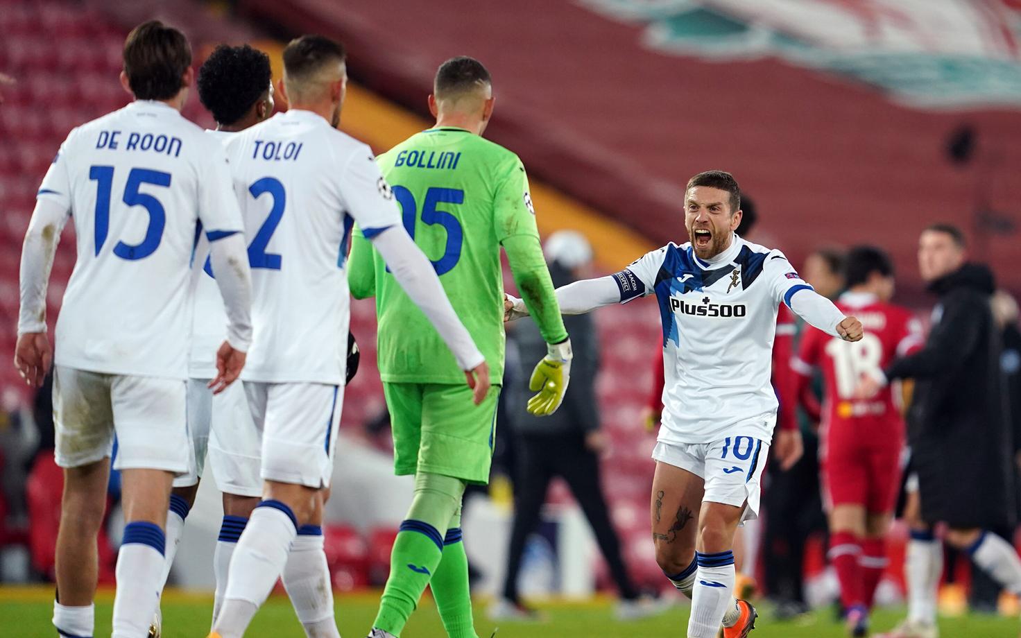 Võidukad Atalanta mängijad