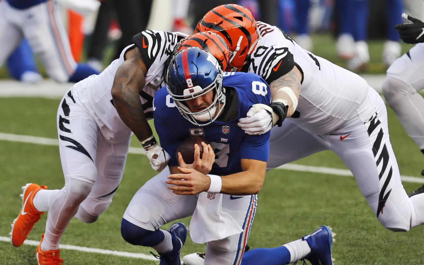 Margus Hunt (paremal valges)