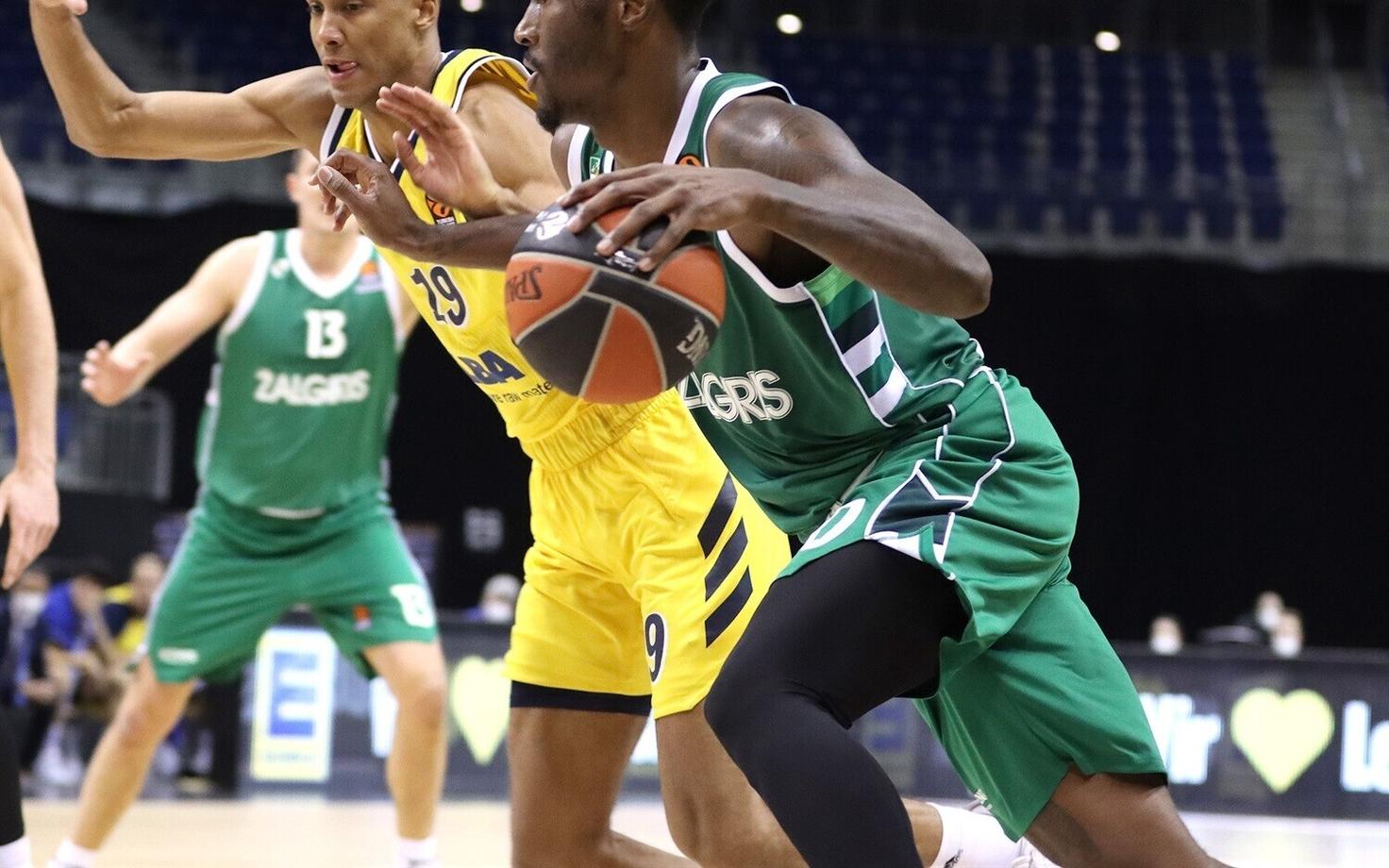 Nigel Hayes