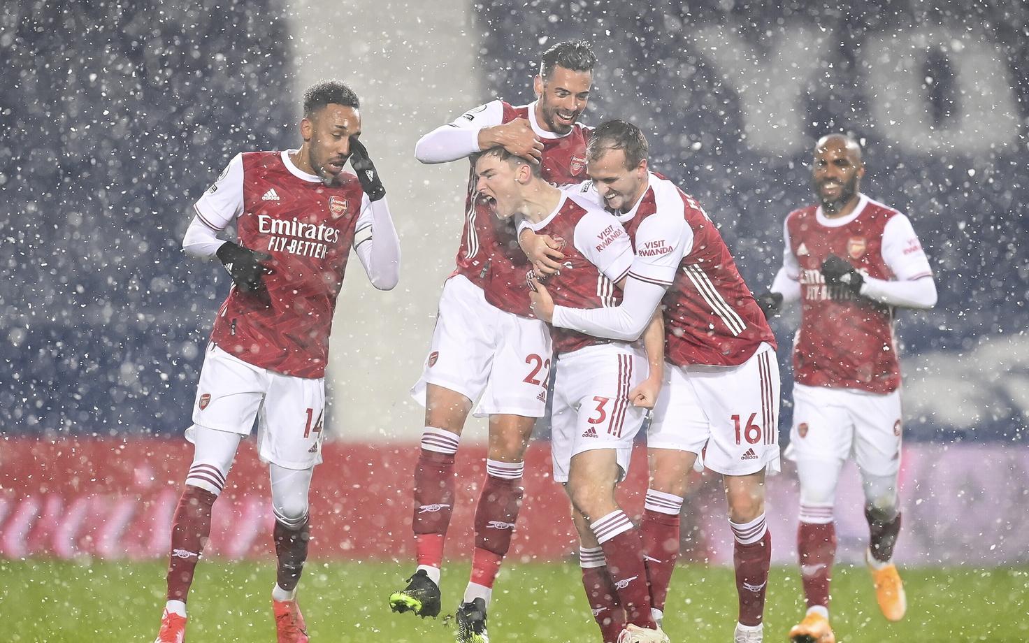 Arsenal teenis Inglismaal lumesajus kolmanda järjestikuse võidu
