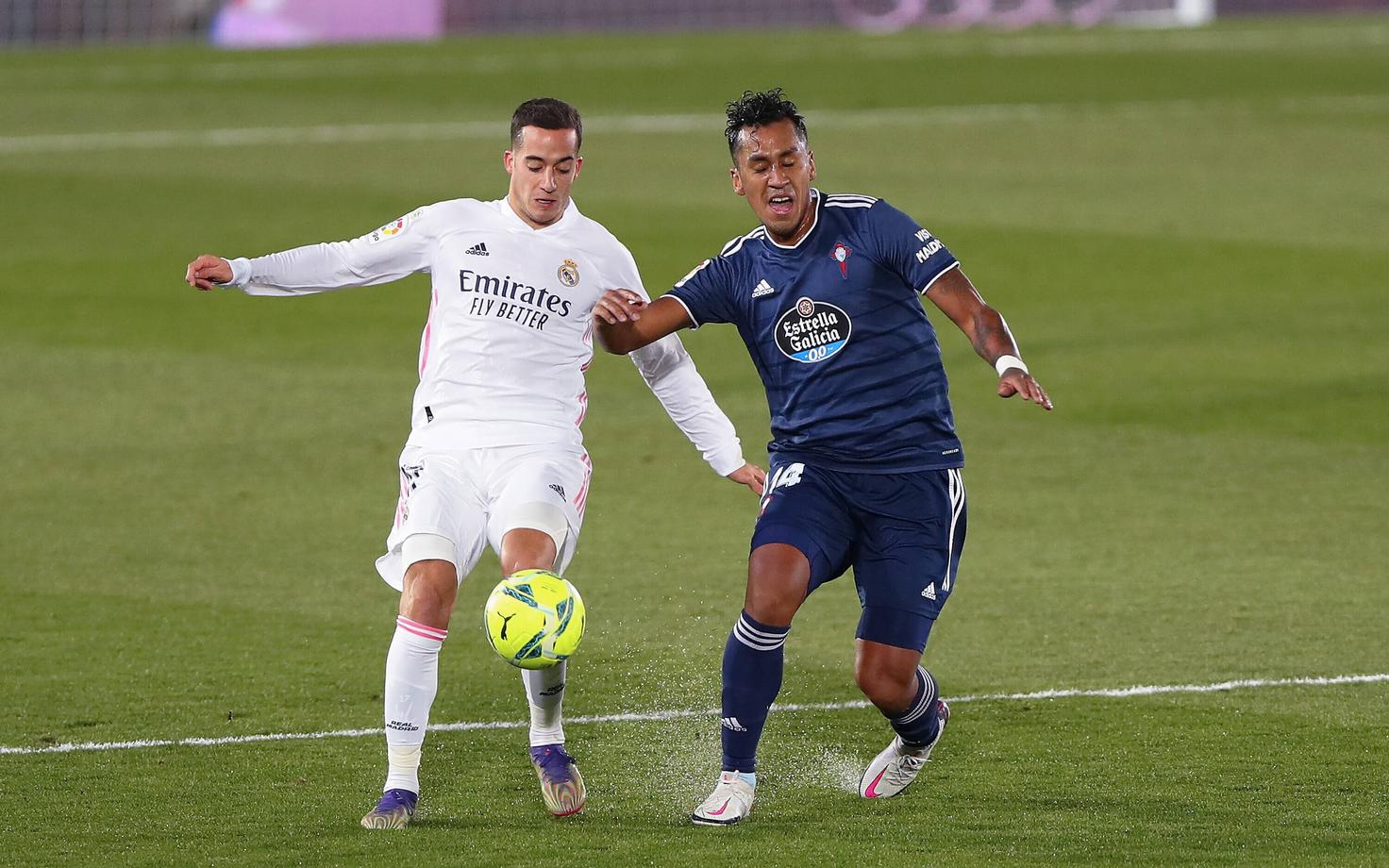 Lucas Vazquez ja Renato Tapia