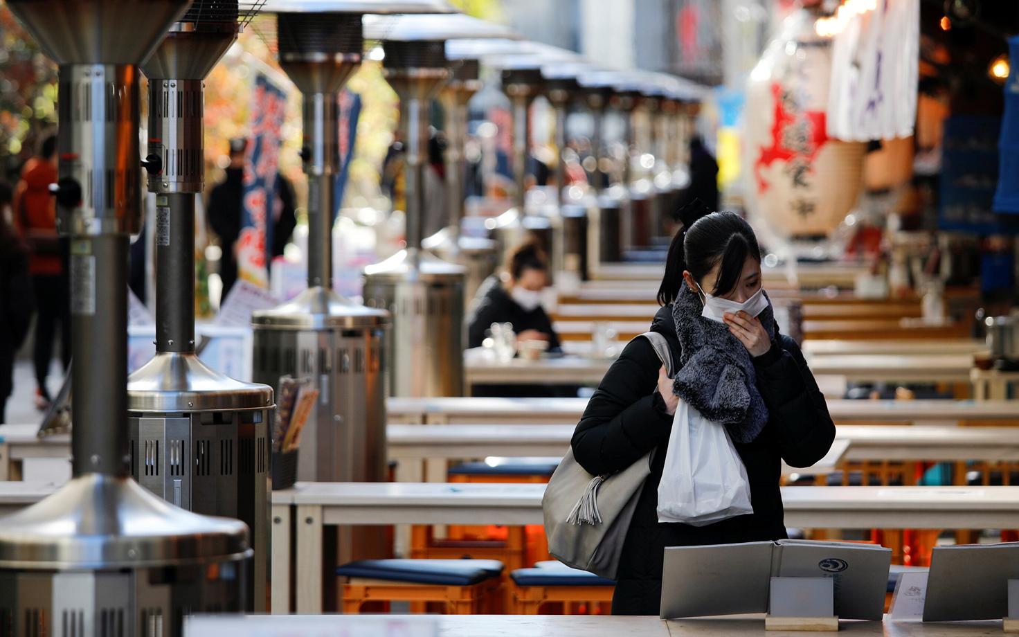 Jaapani pealinnas Tokyos on koroonaviiruse kiire leviku tõttu kehtestatud piirangud.