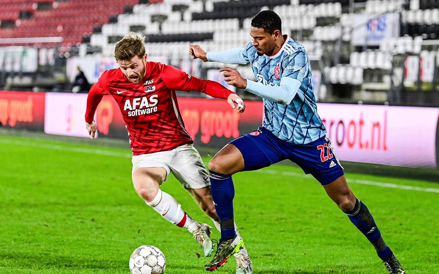 Sebastien Haller (paremal)