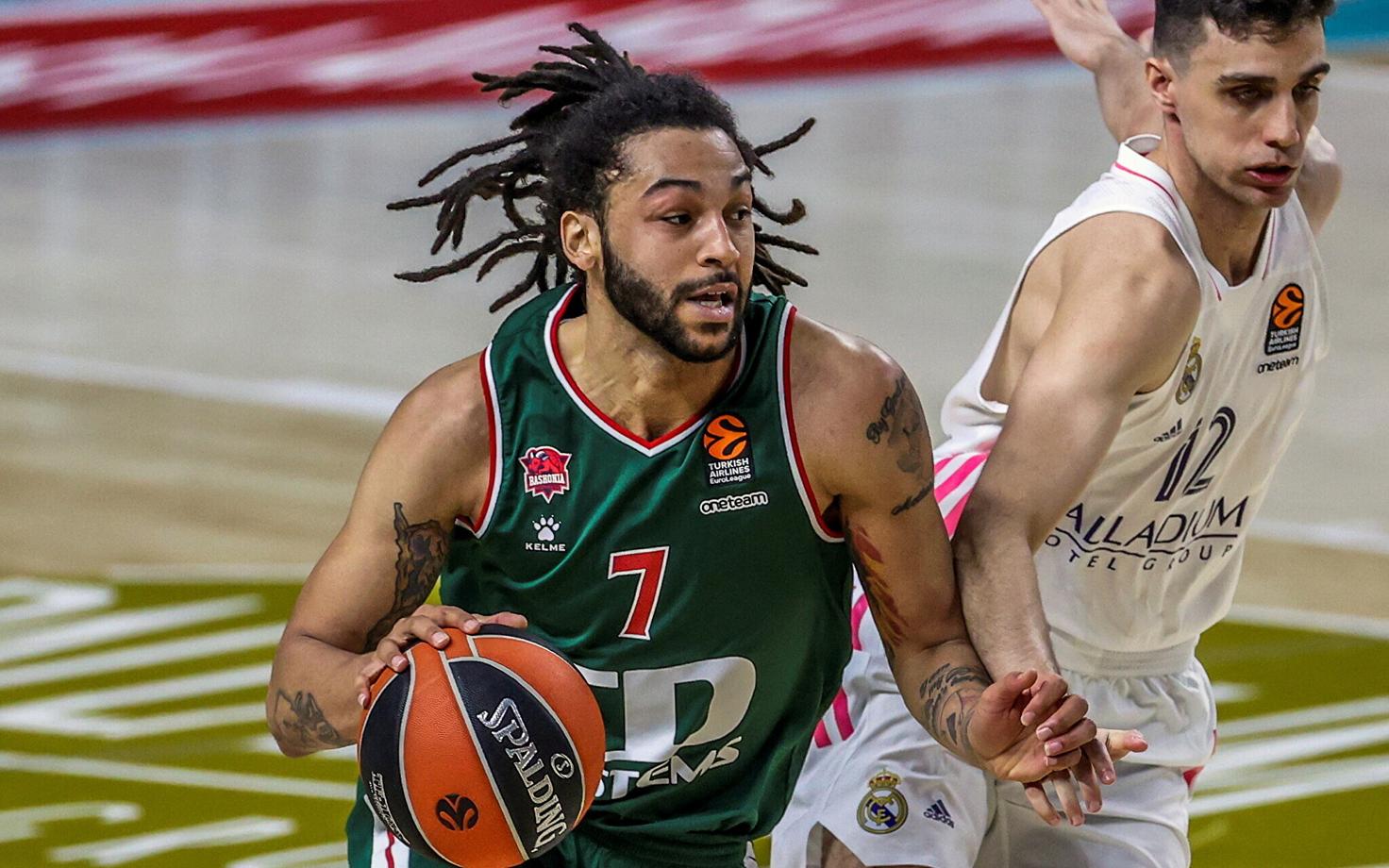 PIerria Henry (Baskonia) - Carlos Aloces (Real)