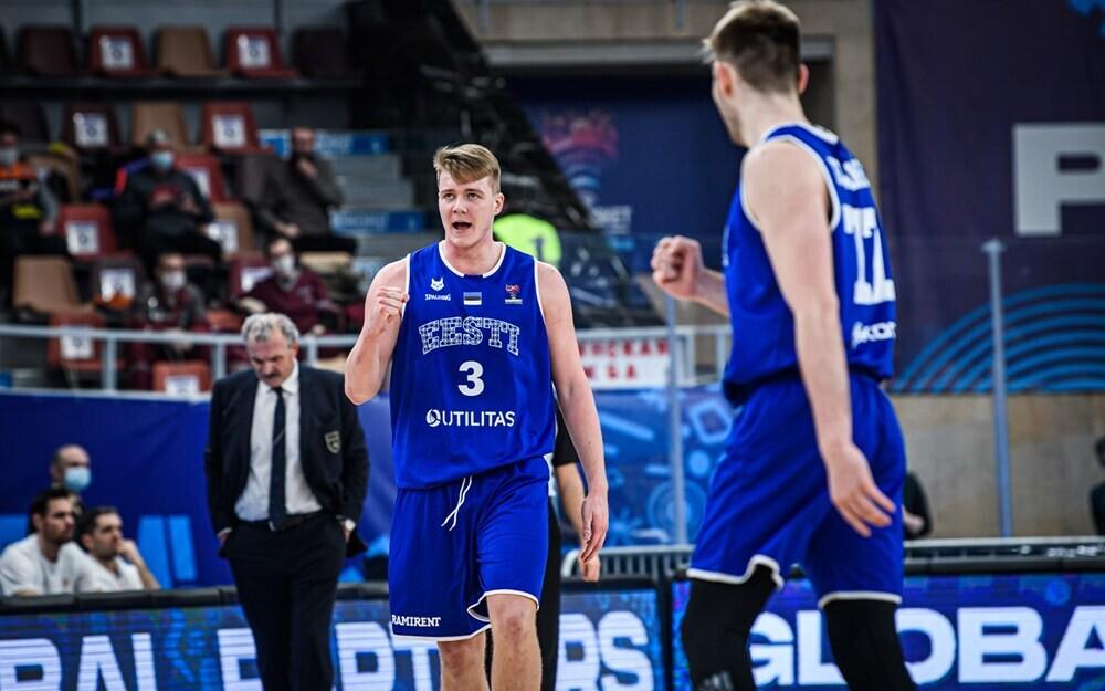 Kaspar Treier (number 3 särgiga)