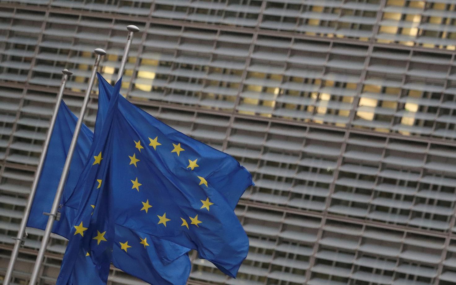 Euroopa Liidu lipus Brüsselis Euroopa Komisjoni hoone ees.