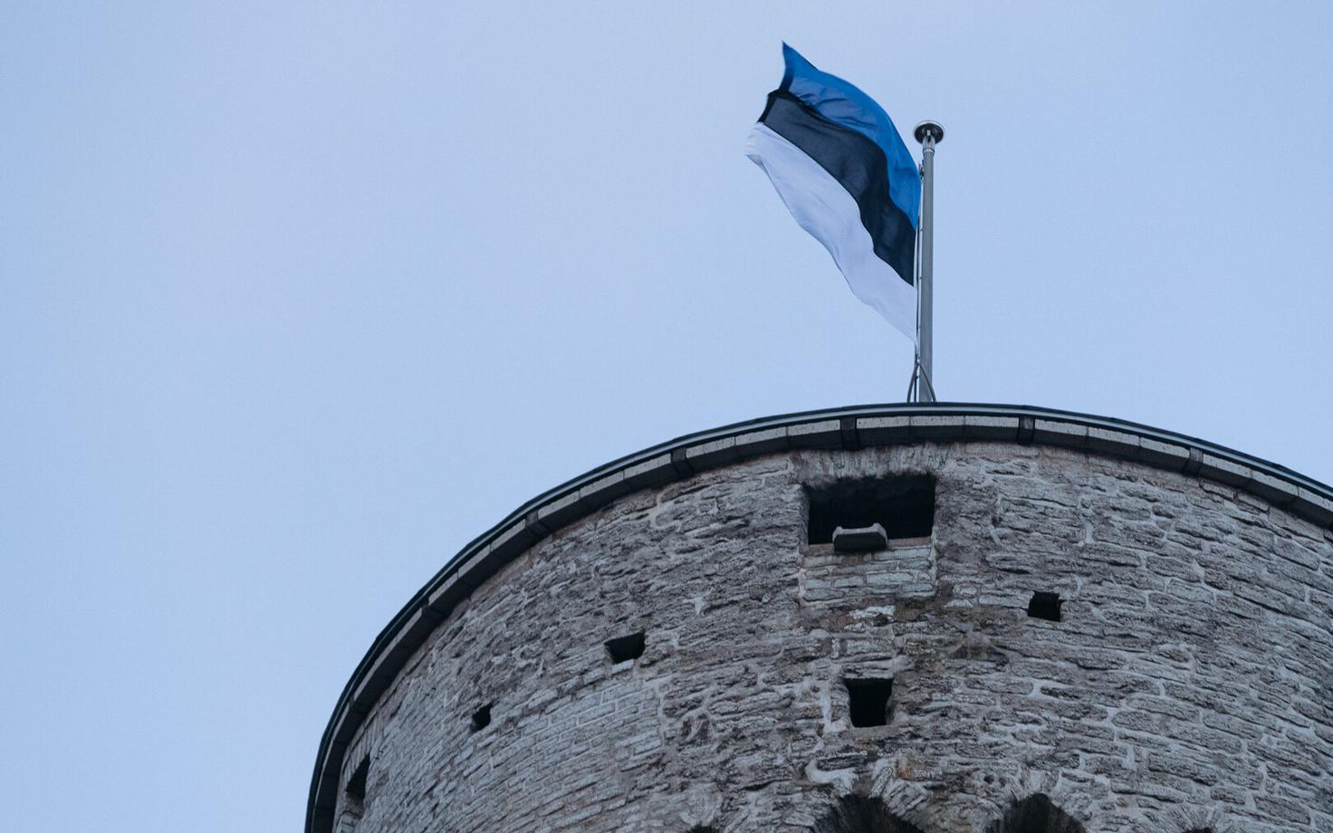 Праздничная программа начнется с поднятия флага.