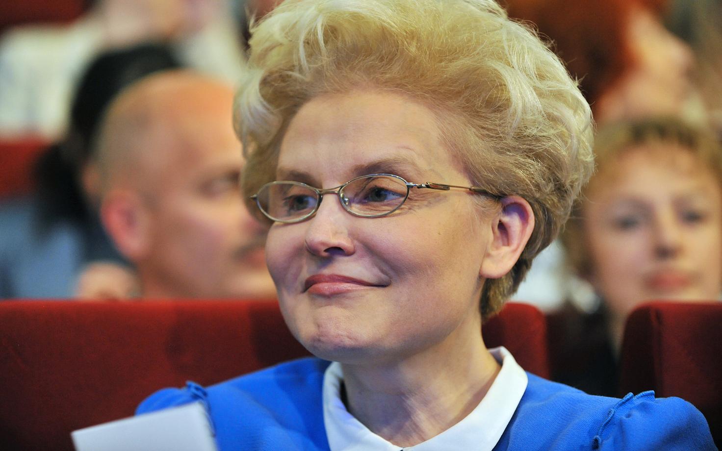 Елена Малышева - ведущая передач