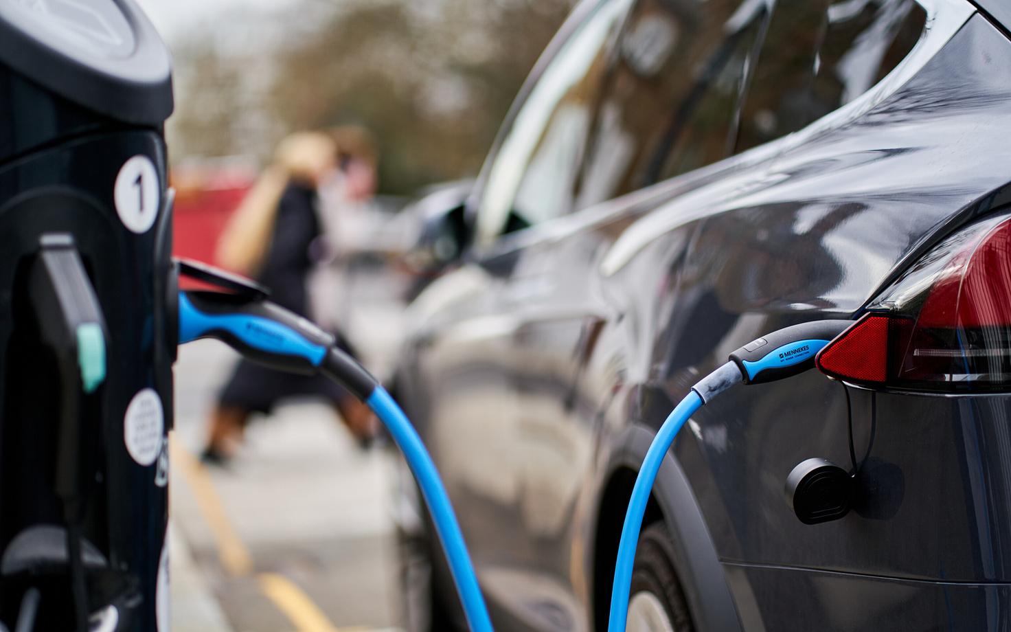 Elektriauto laadimine