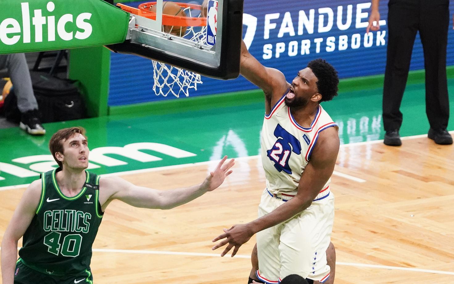 Joel Embiid mängus Boston Celticsi vastu