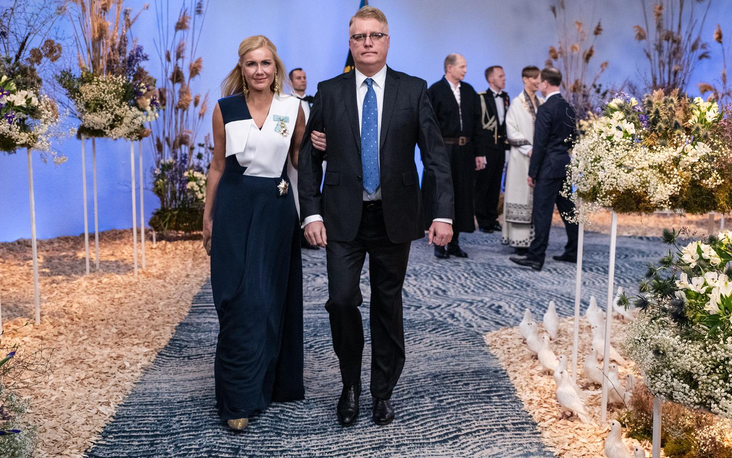 Keskerakonna tipp-poliitik, Euroopa Komisjoni energeetikavolinik Kadri Simson ja Teet Soorm 2020. aastal presidendi vastuvõtul.