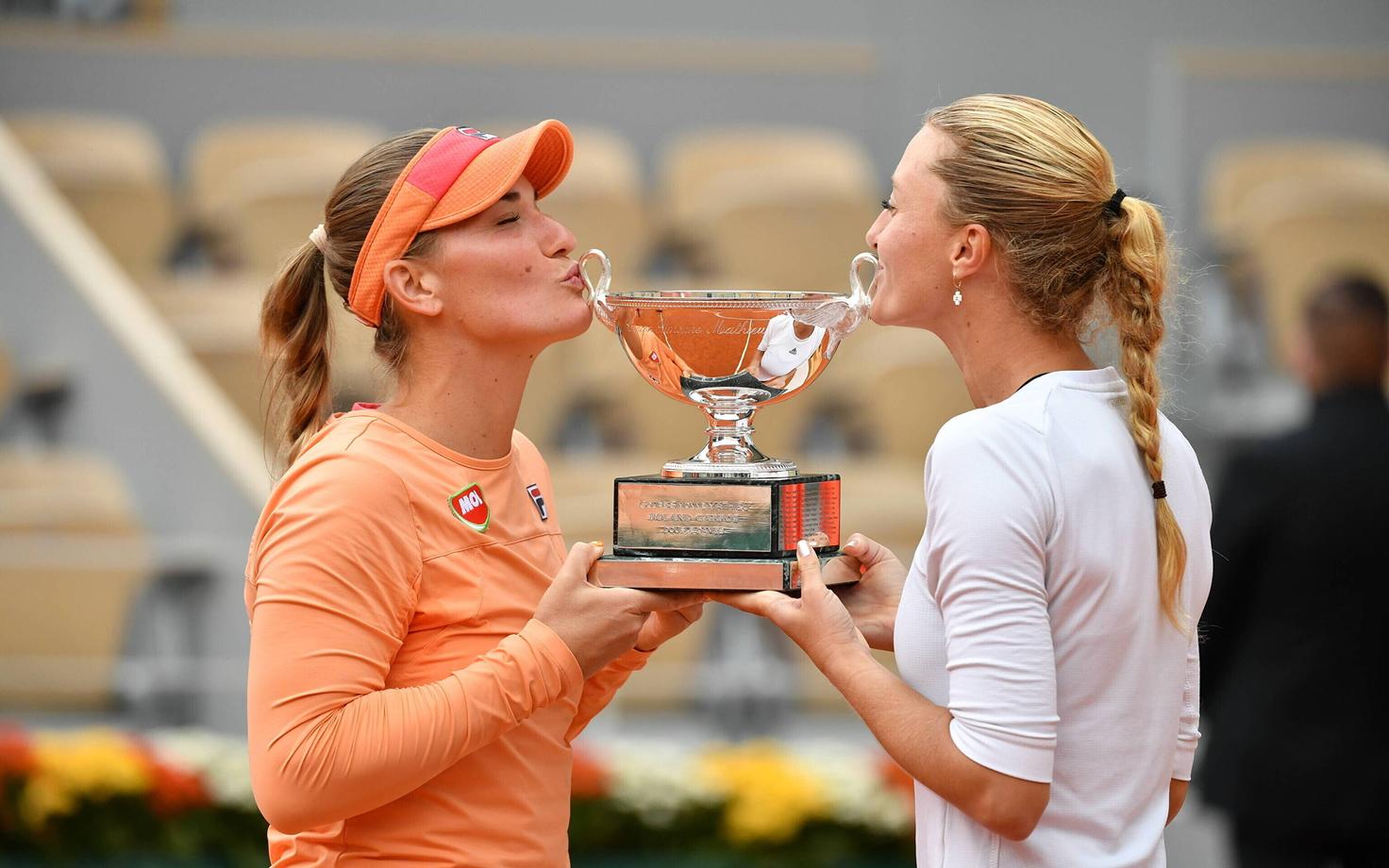 2020. aasta naispaarismängu võitjad Kristina Mladenovic ja Timea Babos