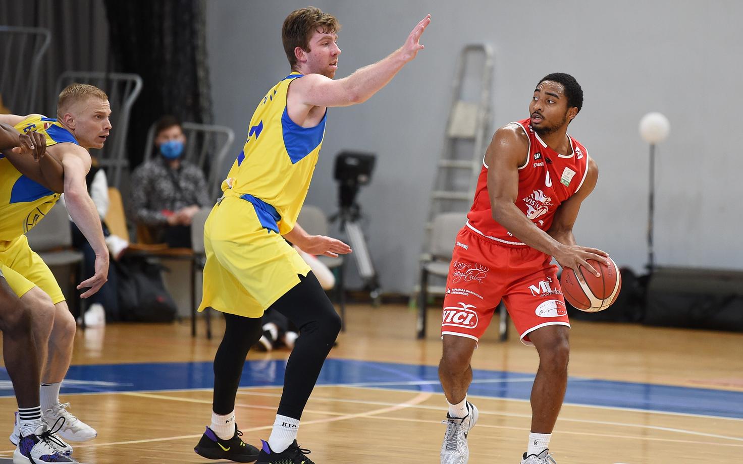 Brandon Childress (palliga) viskas mängu parimana 36 punkti