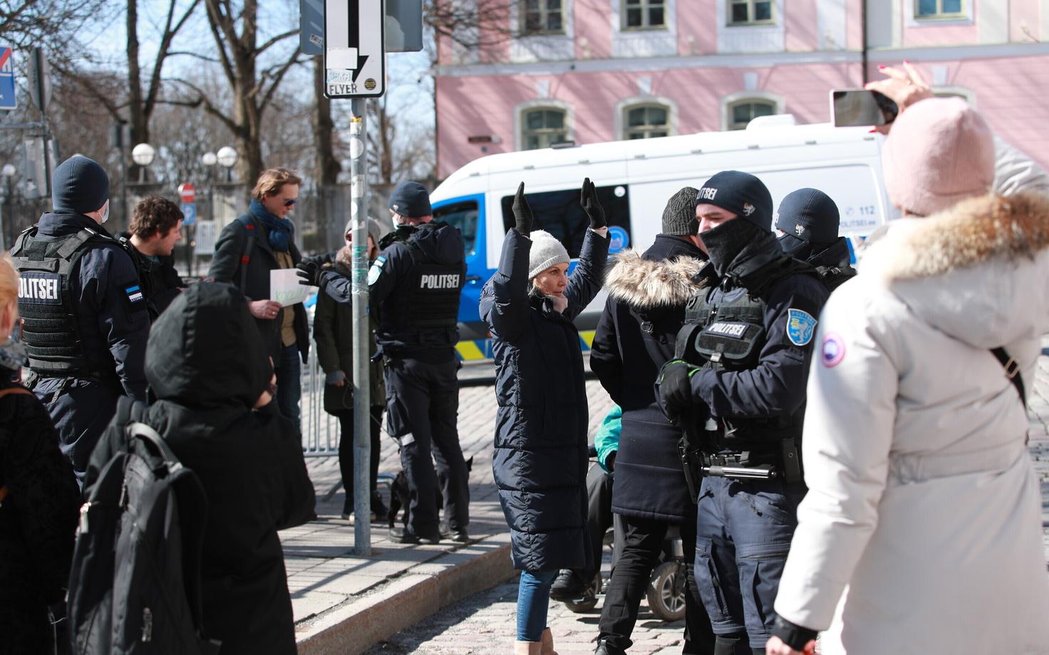 Протесты на Тоомпеа и площади Вабадузе.