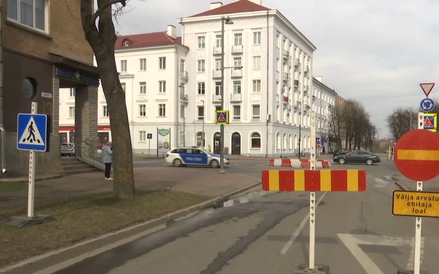 Ремонт дороги в Нарве.