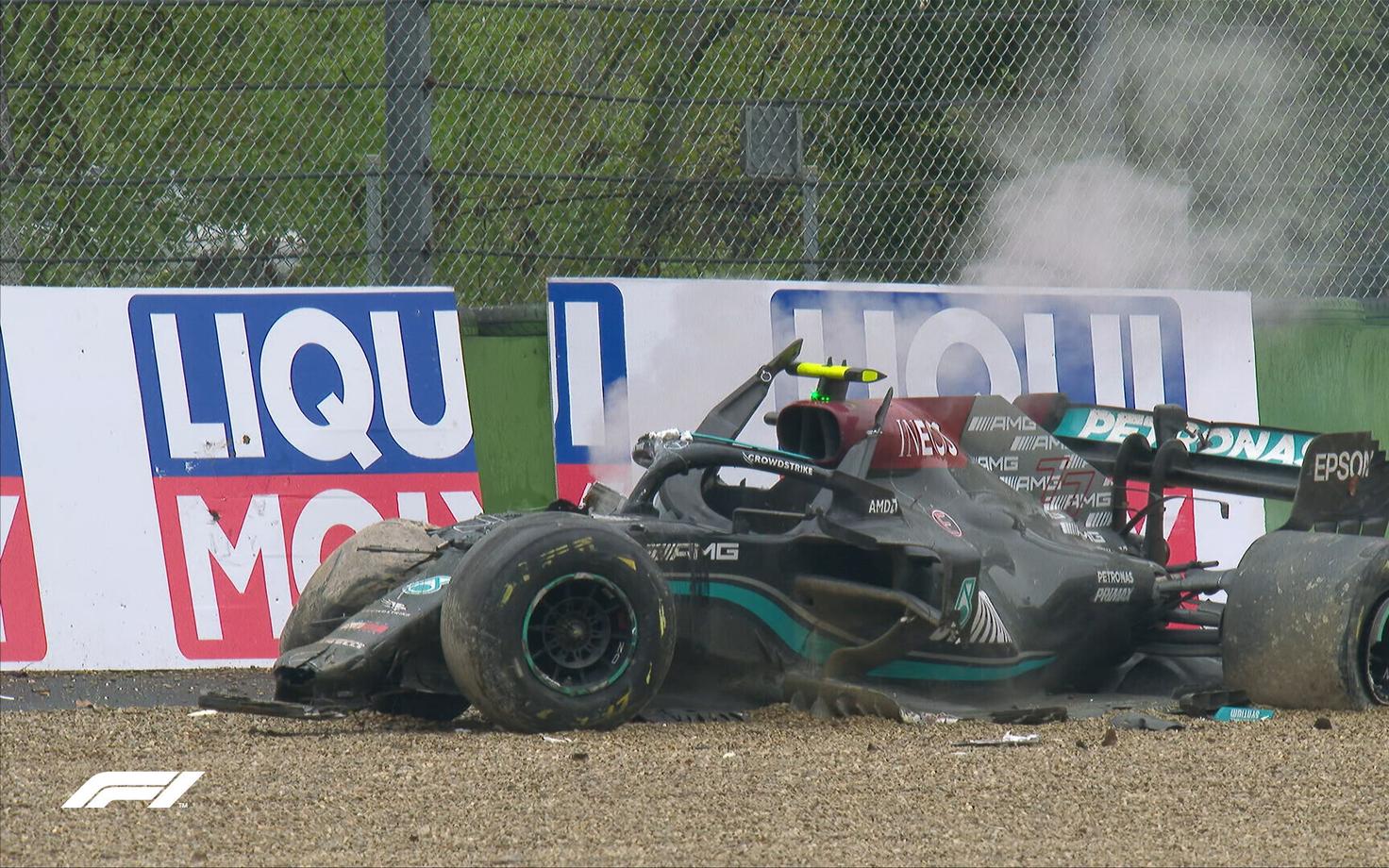 Valtteri Bottase masin pärast avariid Imola ringrajal