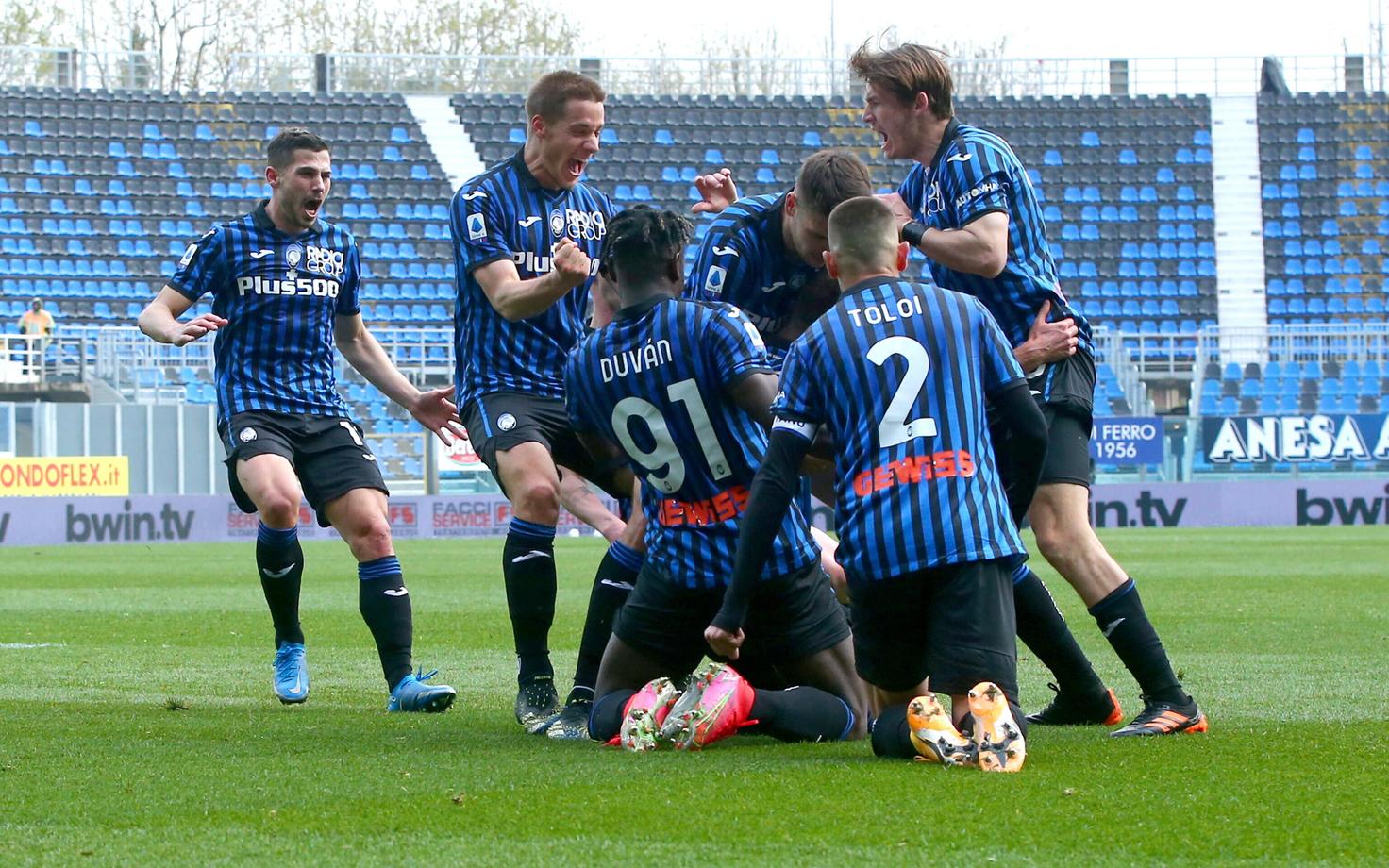 Atalanta mängijad tähistamas võiduväravat Juventuse vastu