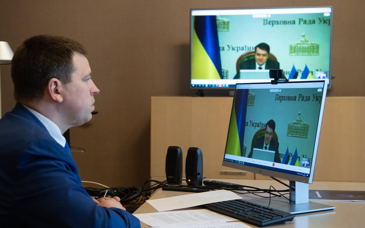 Юри Ратас выразил от имени Эстонии поддержку коллеге из Верховной Рады и народу Украины.