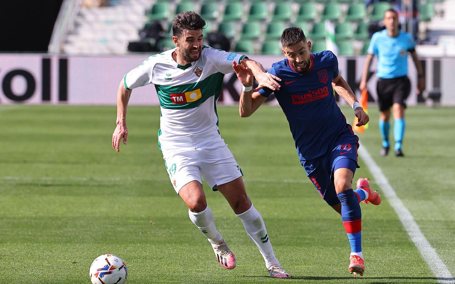 Antonio Barragan ja Yannick Ferreira-Carrasco
