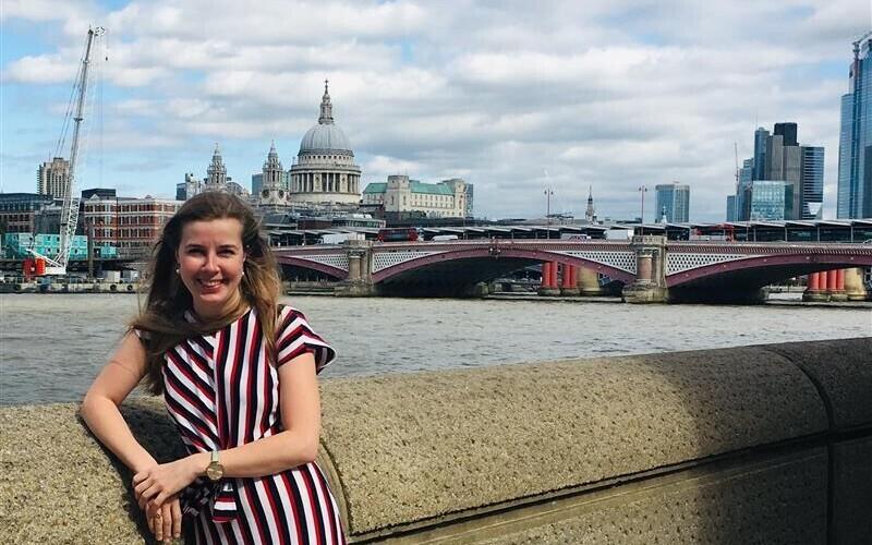 Eesti Kontserdi peaprodutsent Maarit Kangron: „Londonis töötades võitsin sellest, et mul oli Eesti vaatenurk, ja nüüd on siis loodetavasti vastupidi: meie meeskonnas on esindatud ka Londoni vaade.“