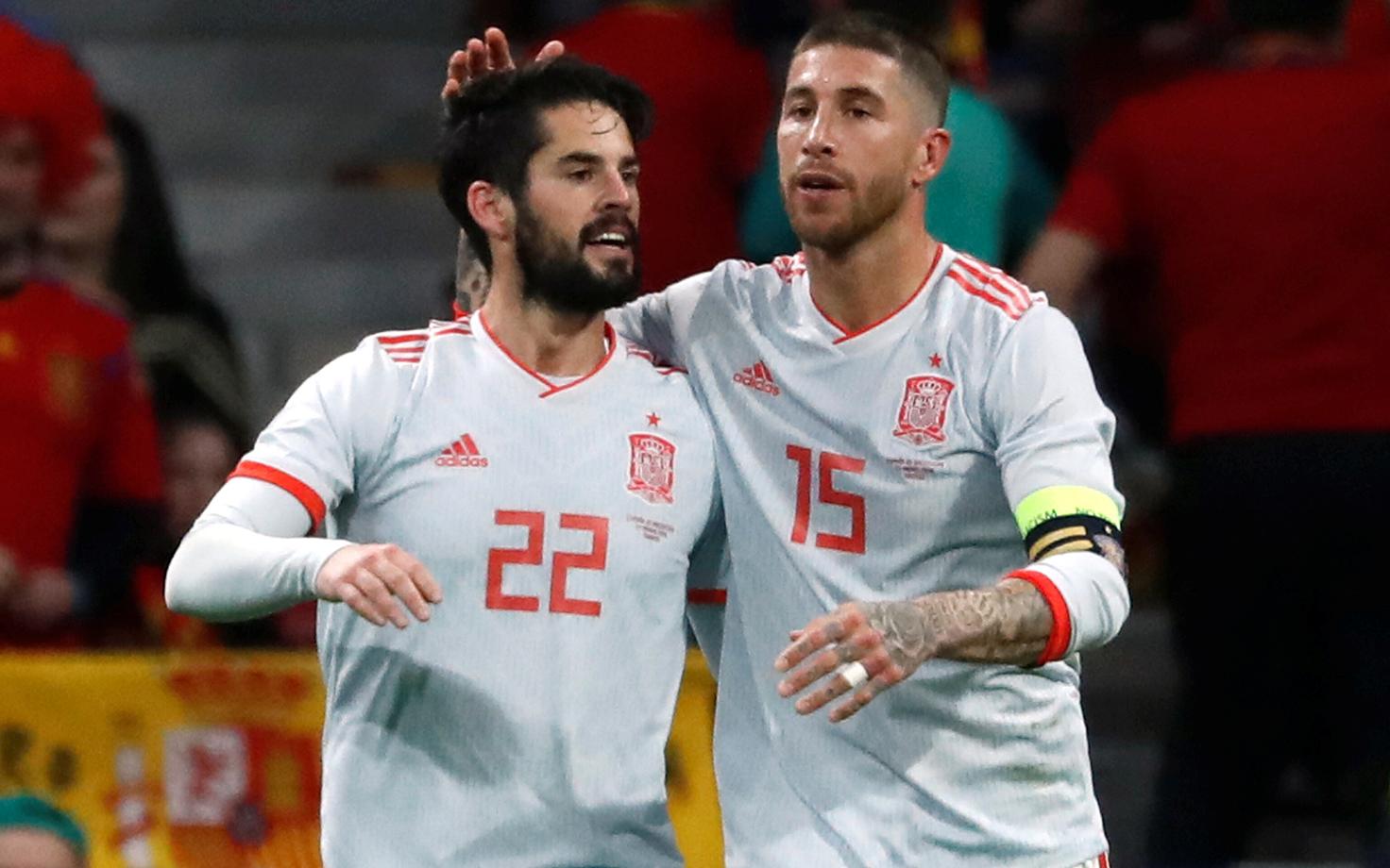 Nii Isco (vasakul) kui ka Ramos (paremal) peavad EM-i kodust vaatama