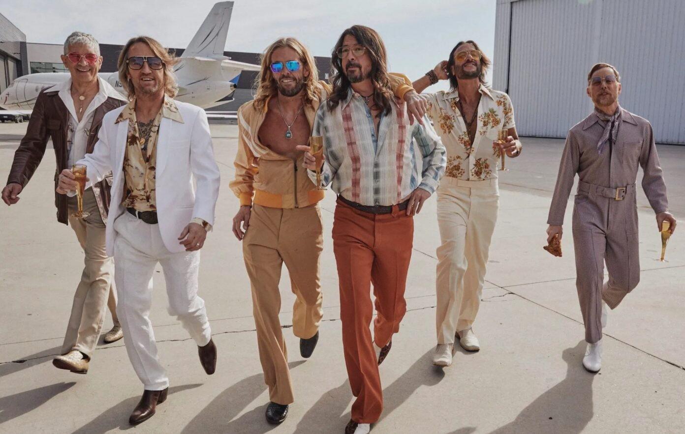 Foo Fighters annab uue albumi välja oma disko-alteregona The Dee Gees