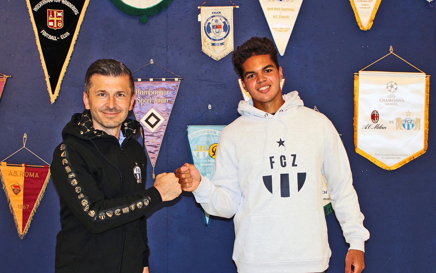 FC Zürichi spordirektor Marinko Jurendic (vasakul) ja Carson Buschman-Dormond.