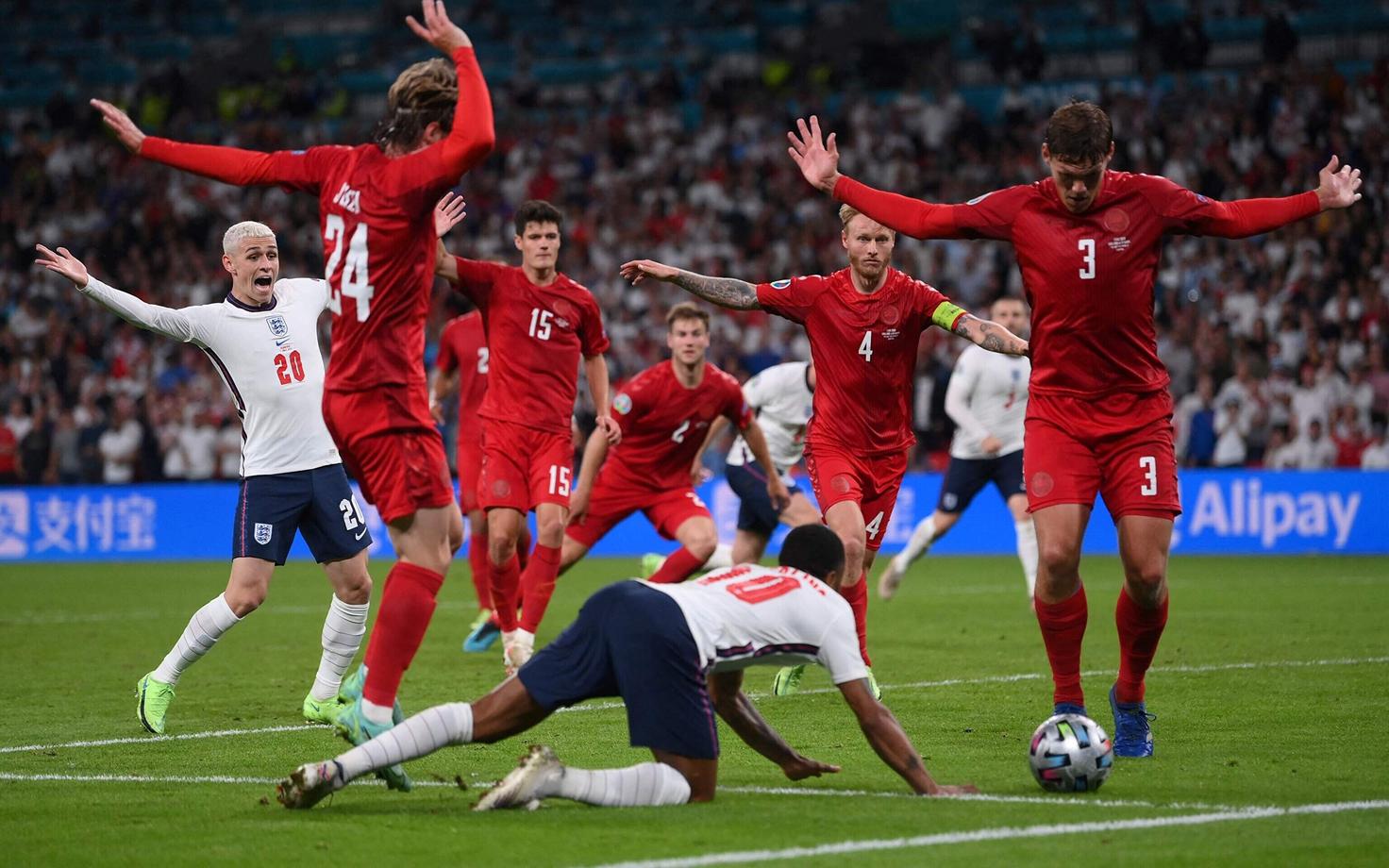 Raheem Sterlingu penaltiolukord