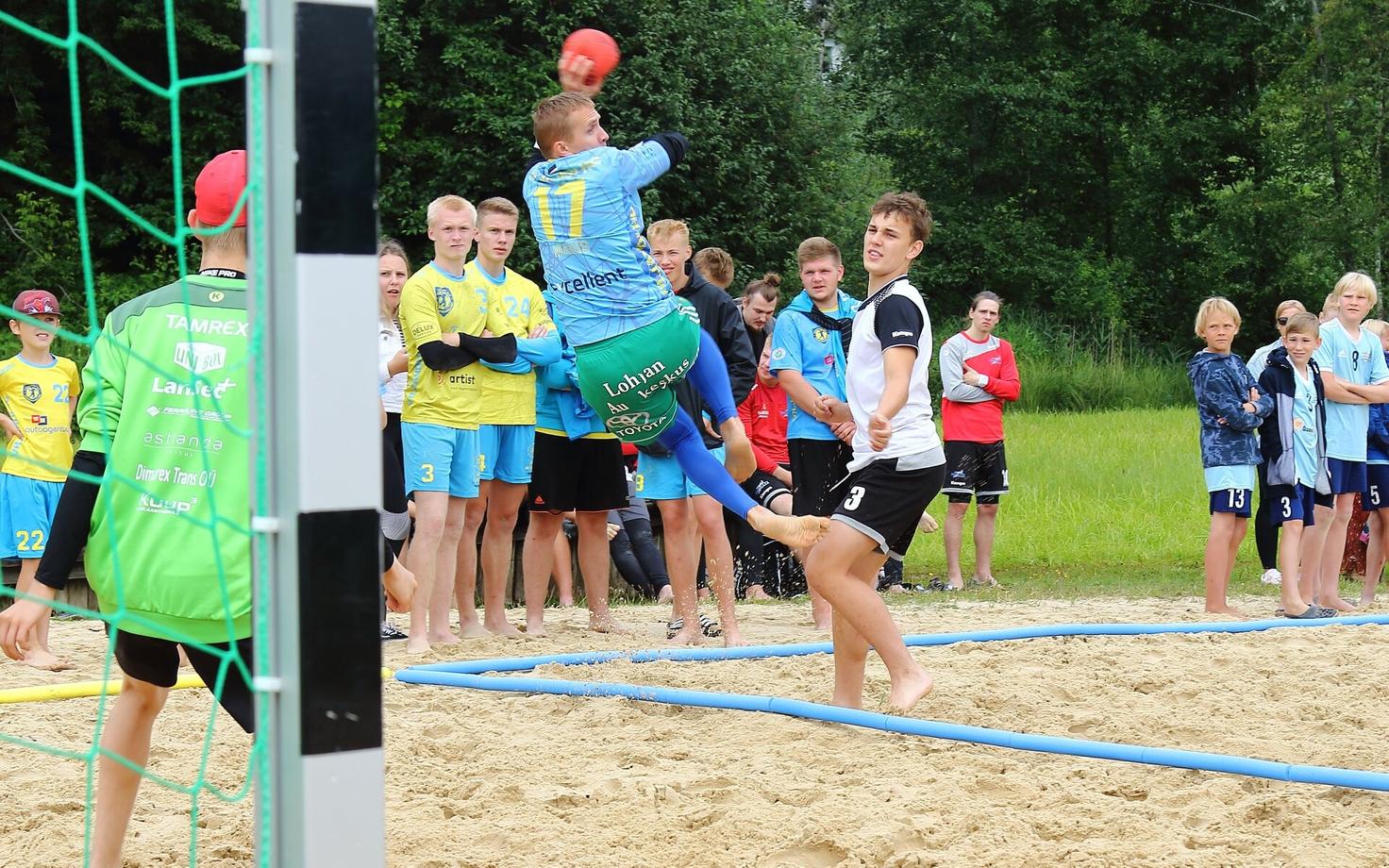 Hetk mulluselt rannakäsipalli Eesti meistrivõistluste Põlva etapilt.