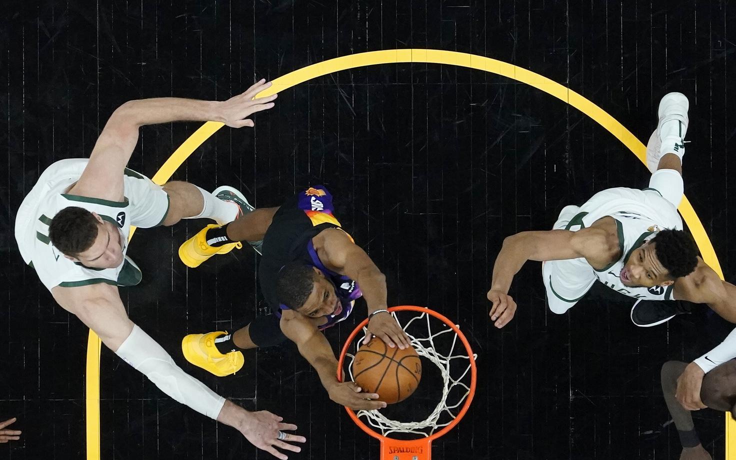 Milwaukee Bucksi ja Phoenix Sunsi vaheline teine finaalkohtumine