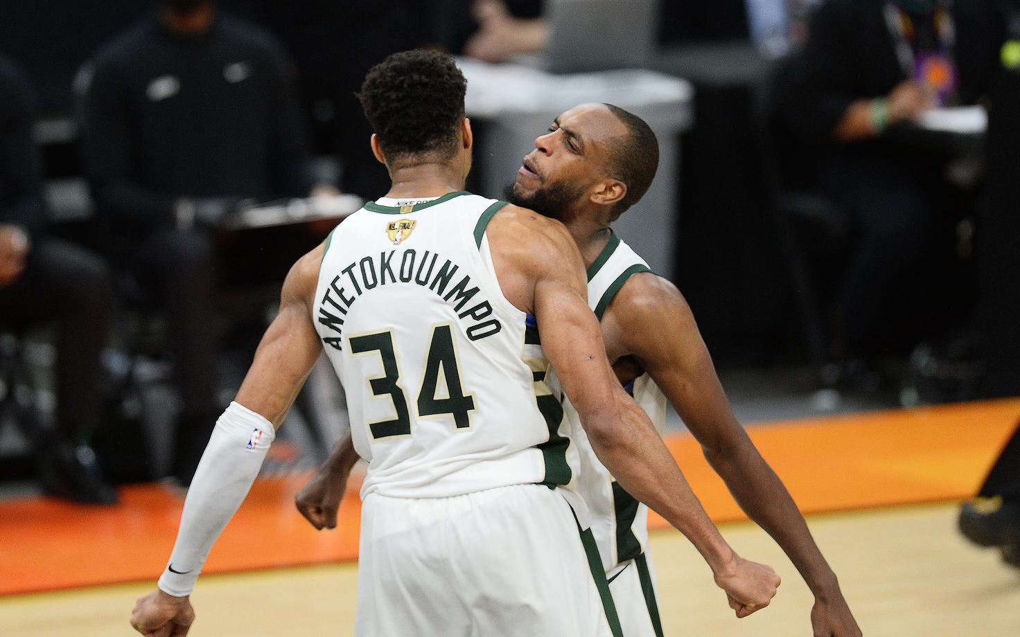 Giannis Antetokounmpo ja Khris Middleton tähistavad meistritiitli lävele jõudmist