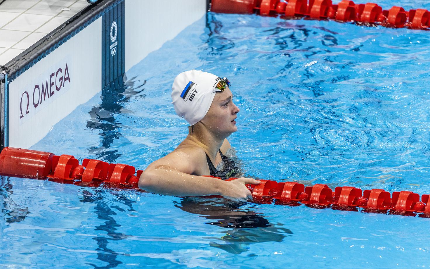 Eneli Jefimova 100 m rinnuliujumise poolfinaalis
