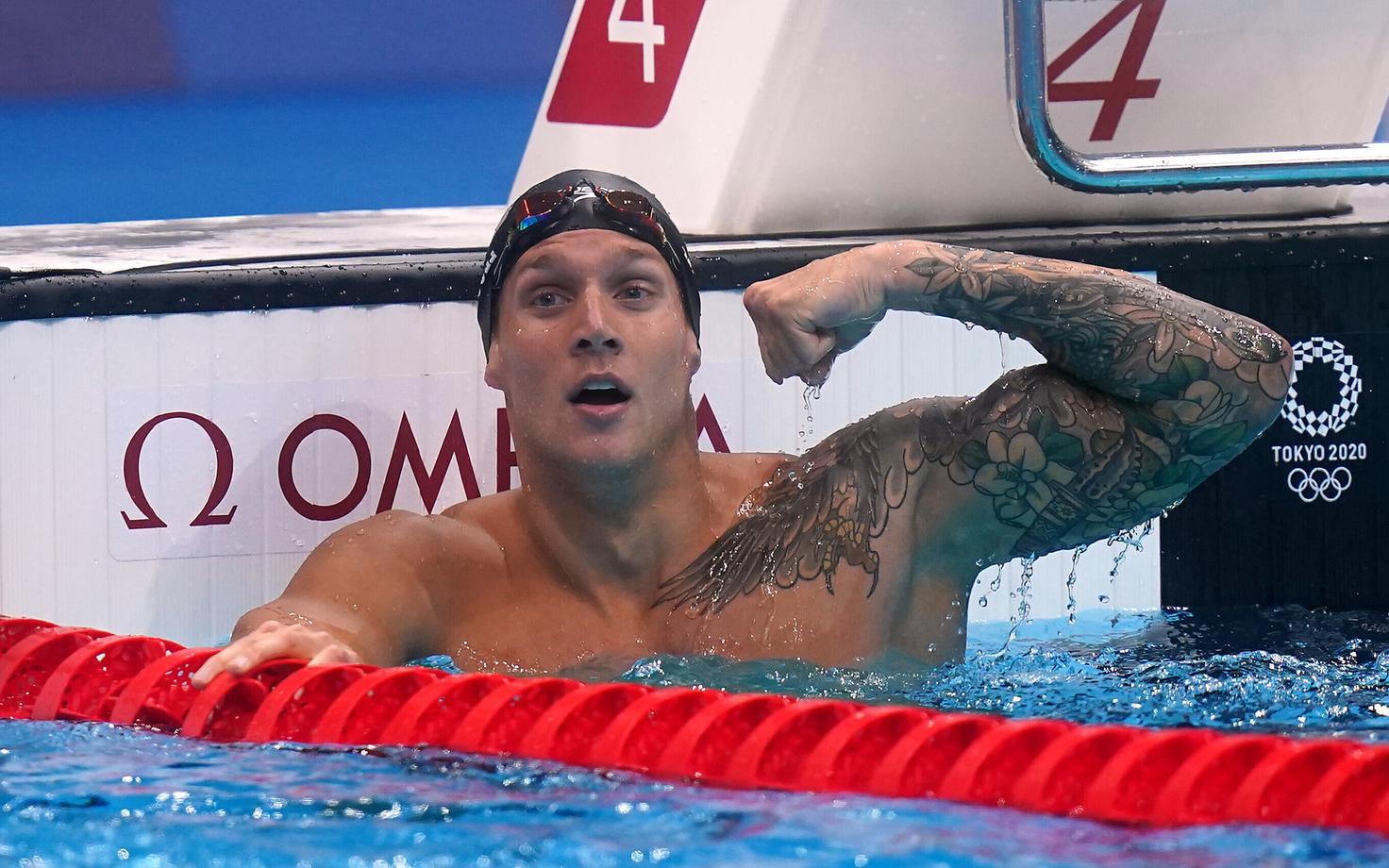 Caeleb Dressel maailmarekordit tähistamas.