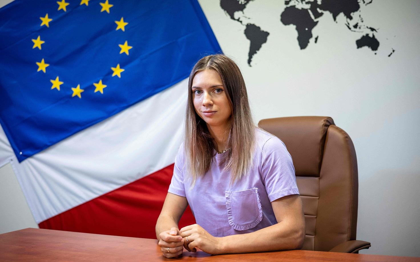 Kristsina Tsimanovskaja Varssavis intervjuud andmas
