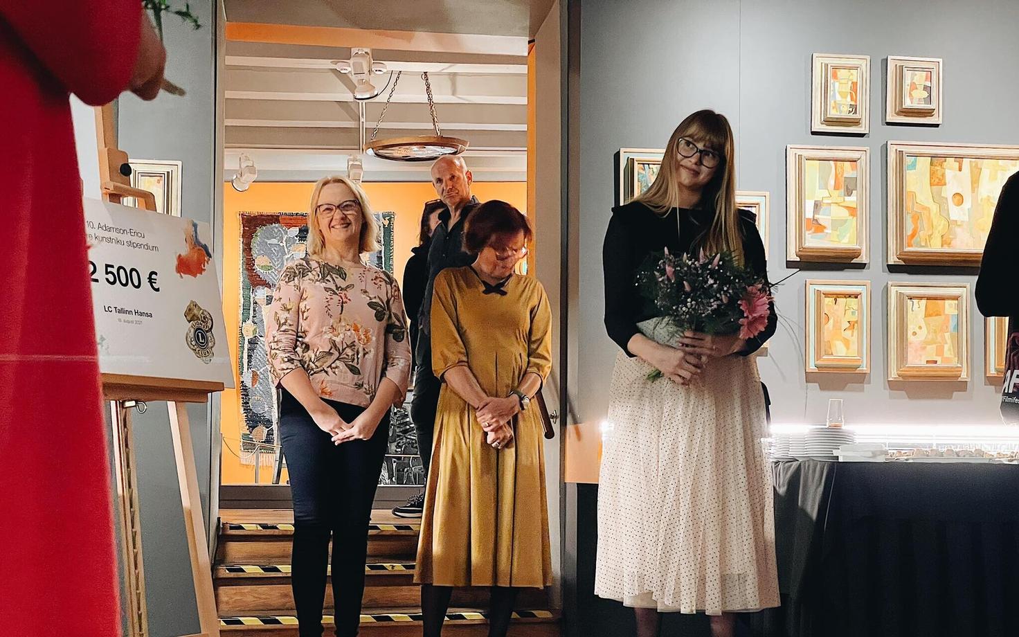 Adamson-Ericu nimelise noore kunstniku stipendiumi pälvis Maryliis Teinfeldt-Grins