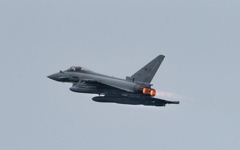 Italian Air Force Eurofighter Typhoon with its afterburners on.