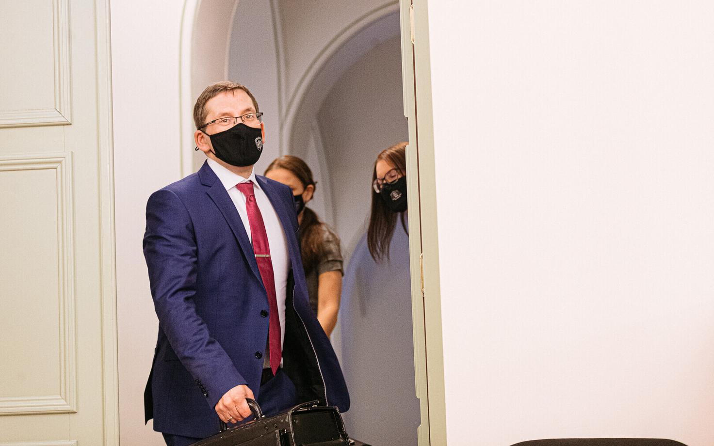 Таави Перна отстранили от судебного процесса.